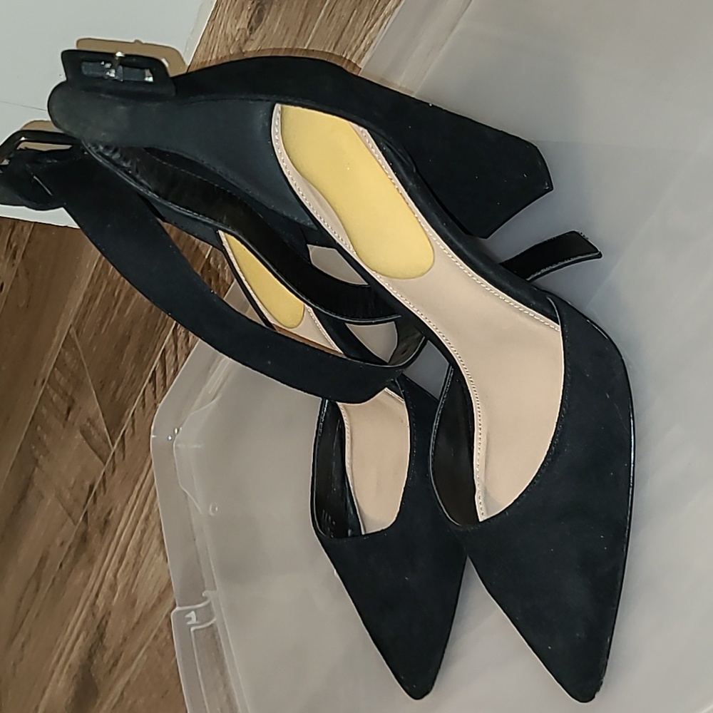 High Heels - Picture 3 of 4